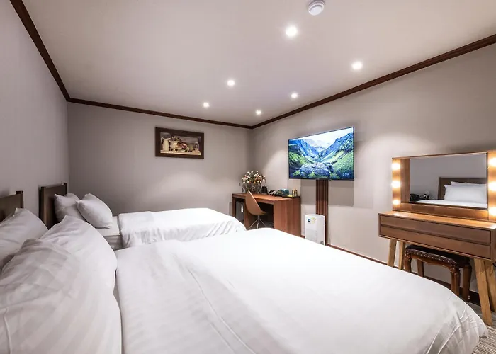 New Cheonji Hotel