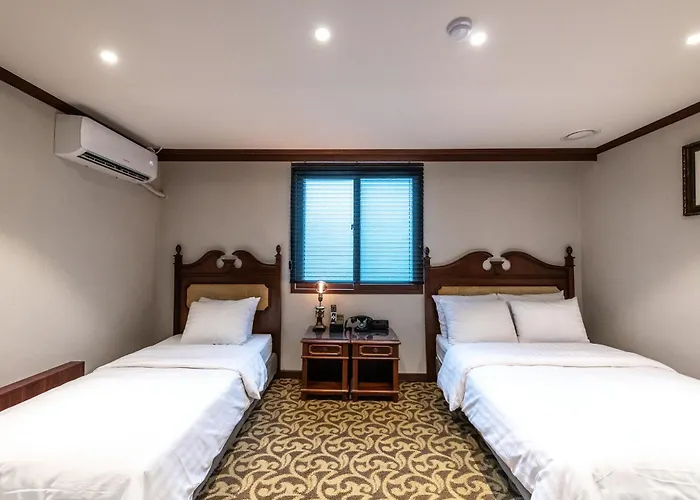 New Cheonji Hotel