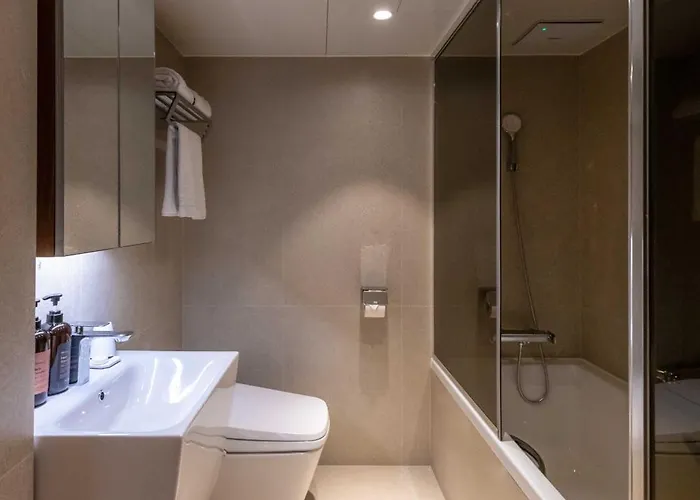 New Cheonji Hotel